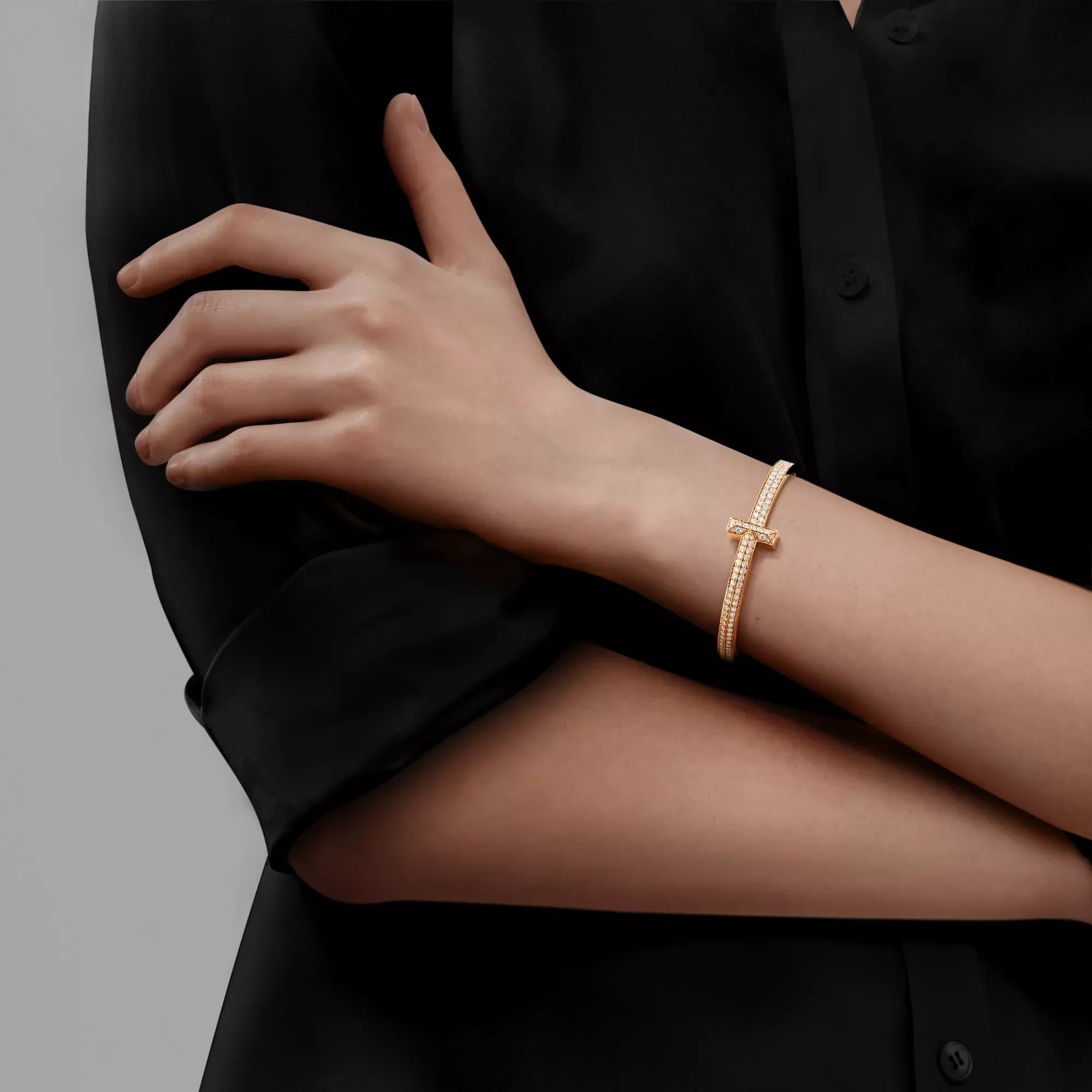 AV T Bracelet - T1 Wide Yellow Gold Diamond Bangle